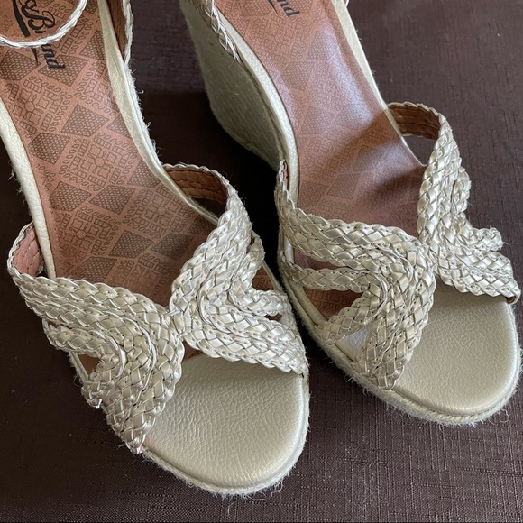 Lucky Brand Lainey Espadrille Gold Braided Wedge 9 - Picture 4 of 9